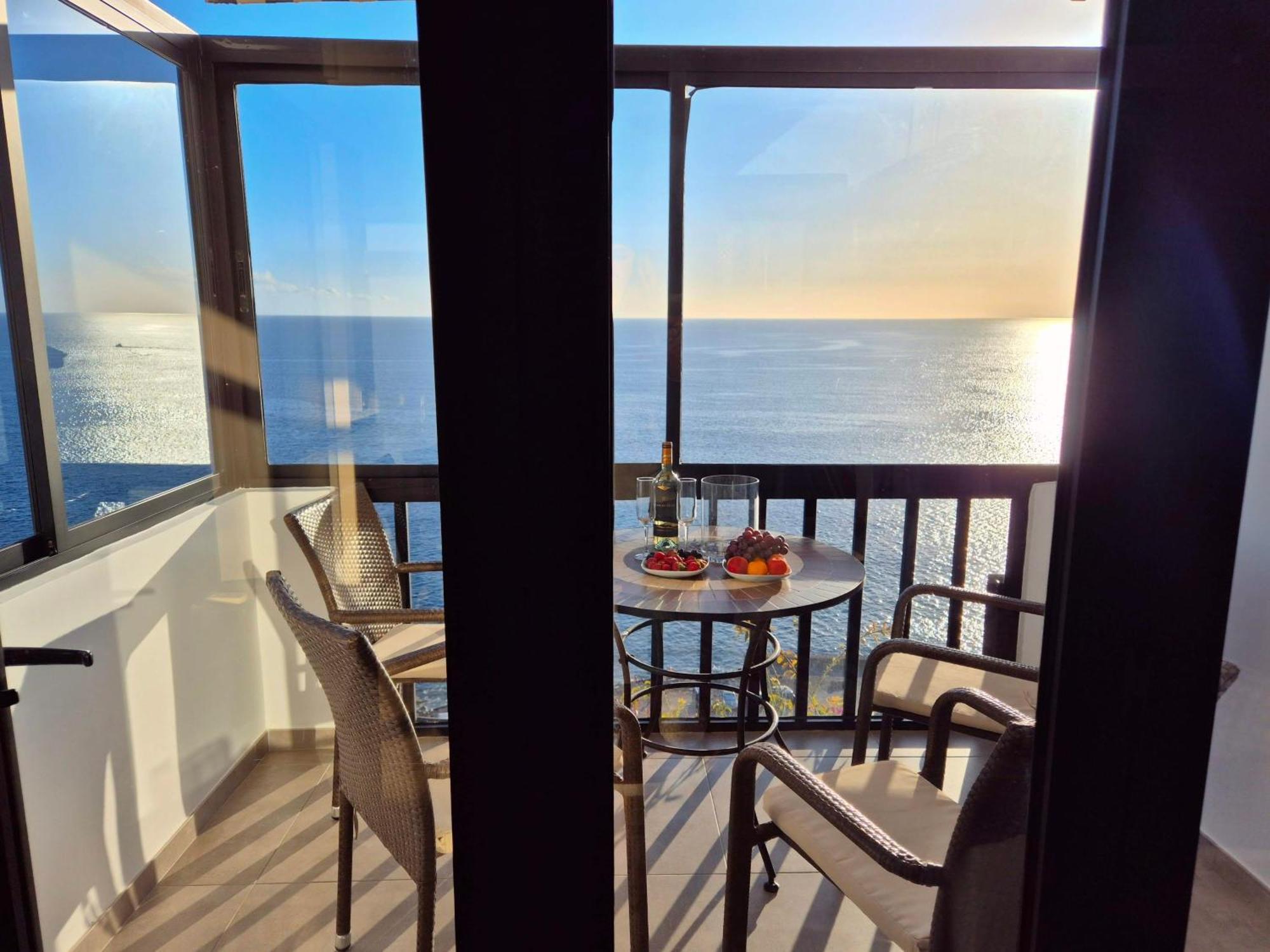 Very Romantic Seaview Apartment Patalavaca Mogan With Warm Pool Exterior foto